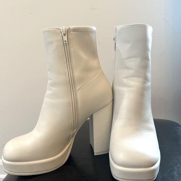 Call it Spring booties size 6.5 - Picture 2 of 5